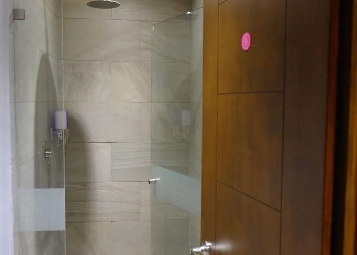Izzzleep Aeropuerto Terminal 2 Capsule hotel Mexico City