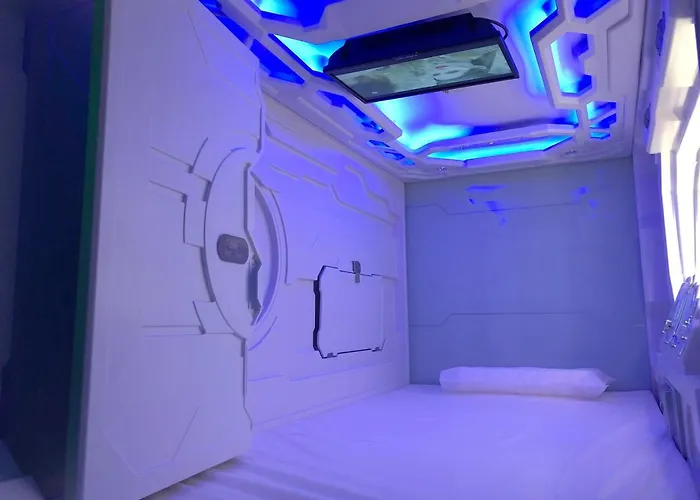 Capsule hotel Izzzleep Aeropuerto Terminal 2